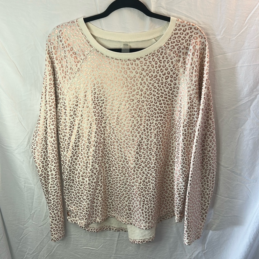 Zuda Leopard Print Button Hem Pullover Sweatshirt Size L